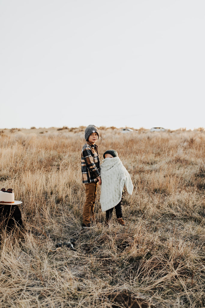 candid family photos, family photo outfits, family photoshoot, foothill photoshoot, Golden hour photoshoot, golder hour family session, idaho family photographer